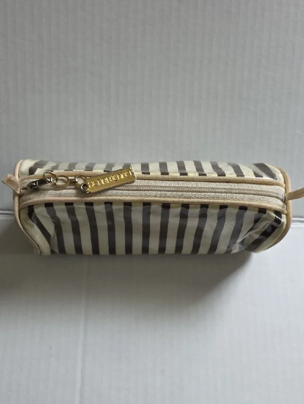 VINTAGE HENRI BENDEL SMALL MAKE UP CASE